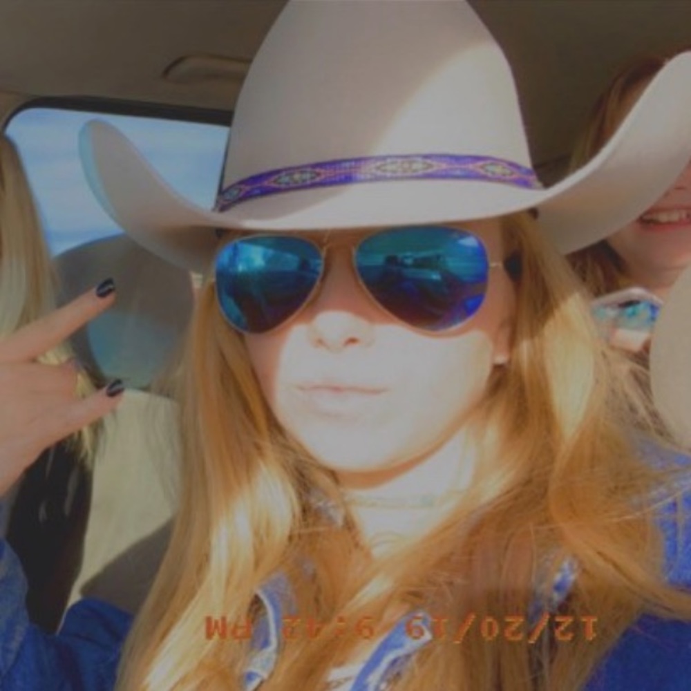 Meet your Posher, Delaney